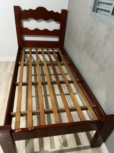 Cama solteiro madeira - sem colchão