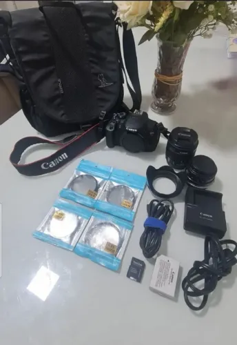 Canon T5i Impecável (Pouco Uso) + 2 Lentes + Mochila + 04 filtros de luz e Brindes!!!