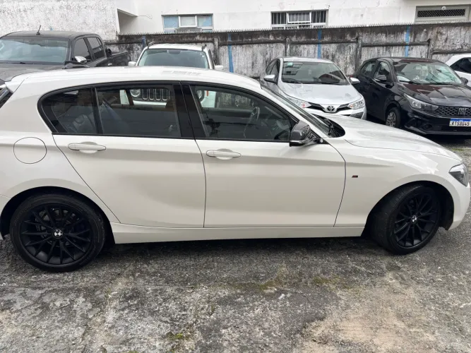BMW 118IA / Urban/sport 1.6 TB 16V 170cv 5P 2014