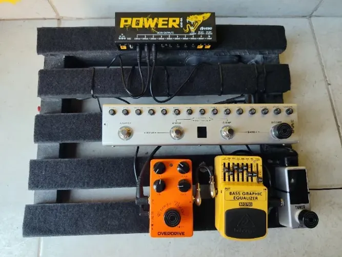 Pedalboard *valor negociável*