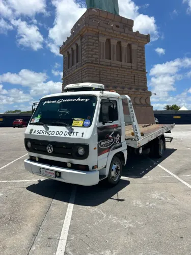 Vendo guincho vw 8.150 com delta e ar gelando