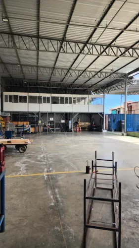 Galpão / Depósito / Armazém em Pavuna - Pacatuba