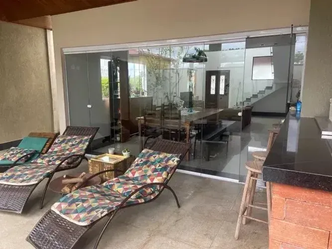 Sobrado com 4 dormitórios à venda, 238 m² por R$ 1.650.000,00 - Condomínio Residencial Man
