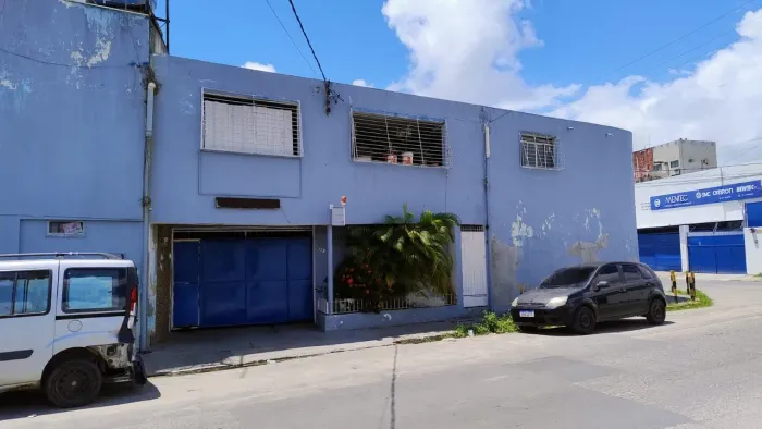 IMÓVEL COMERCIAL DE ESQUINA | 427m² CONSTRUÍDOS | RUA MOVIMENTADA | ACEITA PROPOSTA