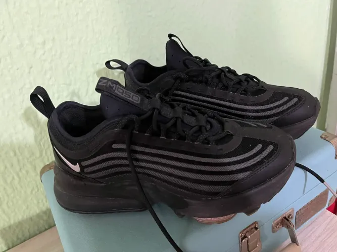 Tênis Nike Air Preto 37