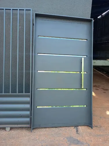 Porta a pronta entrega 