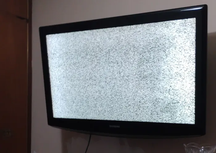 TV Samsung LCD 40" (funcionando)