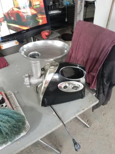 Moedor de carne caseiro
