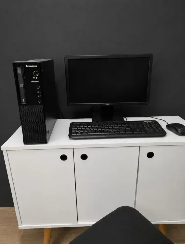 Computador Lenovo Core i5 8GB de RAM 500GB