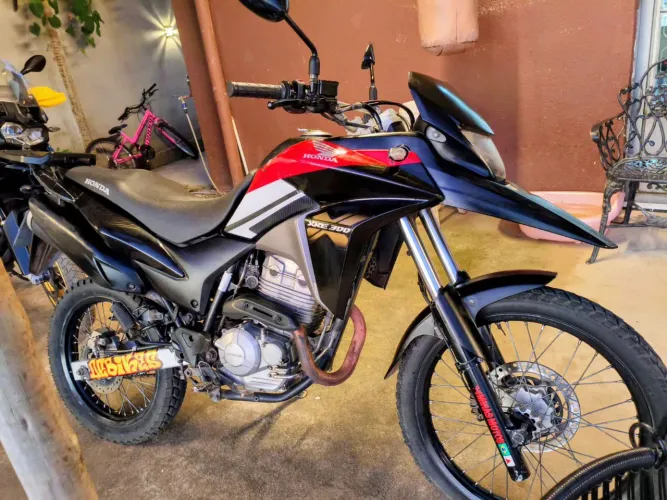 Moto Honda XRE 300 Flex