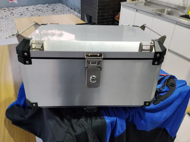 Baú 55l