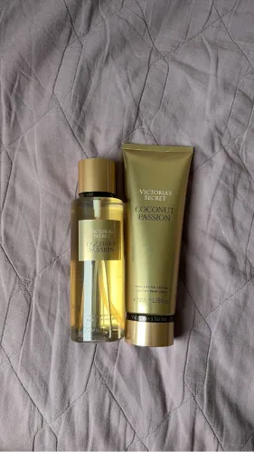 body splash e loçao coconut passion Victoria?s secrets