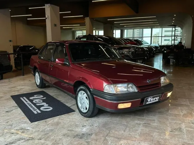 Chevrolet Monza GLS/ Hi-tech 2.0 EFI 2P E 4P 1996