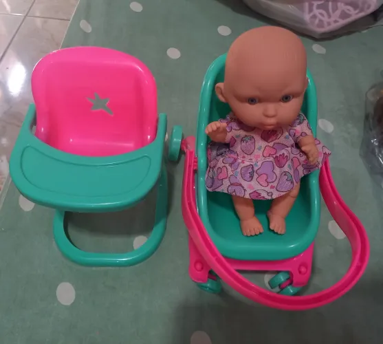Kit boneca com acessórios