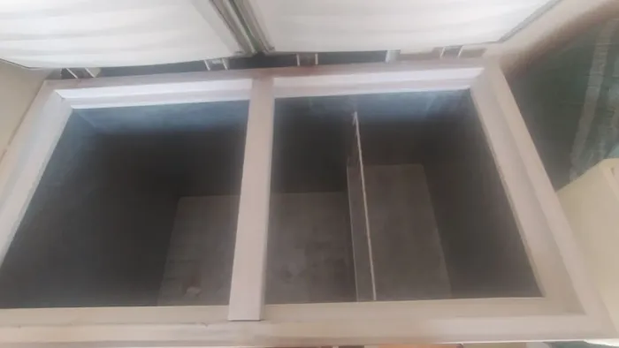 FREEZER ELETROLUX COM UM MICRO FURO MAS O COMPRESSOR IR O VENTILADOR ESTÃO FUNCIONANDO