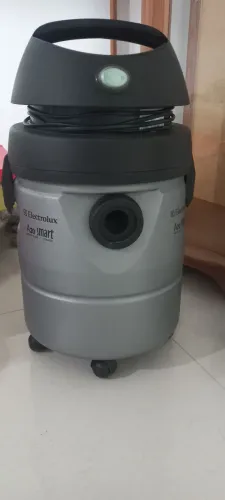 Aspirador de Pó e Água Electrolux