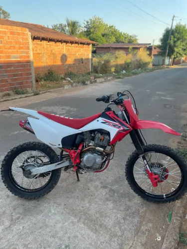 Vendo crf 230 ano 2016 moto file aceito troca