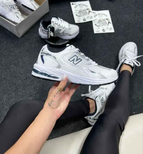 NEW BALANCE 530