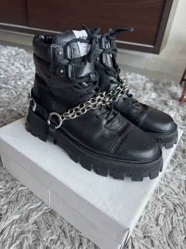 Bota Schutz Tratorada 