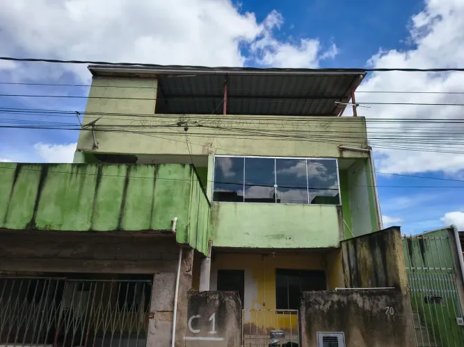 MILHO BRANCO APARTAMENTO 03 QUARTOS, COPA COZINHA, BANHEIRO AREA SERVIÇOS E SEM GARAGEM 