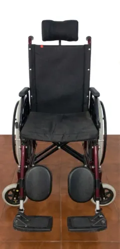 Cadeira de Rodas Reforçada 