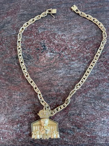 Cordão moeda antiga