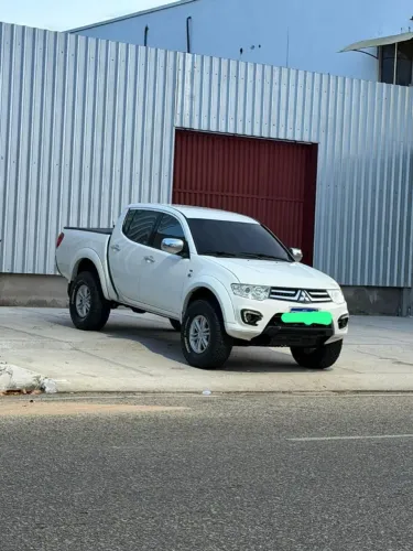 Mitsubishi L200 Triton HPE 3.2 CD TB Int.diesel AUT 2017