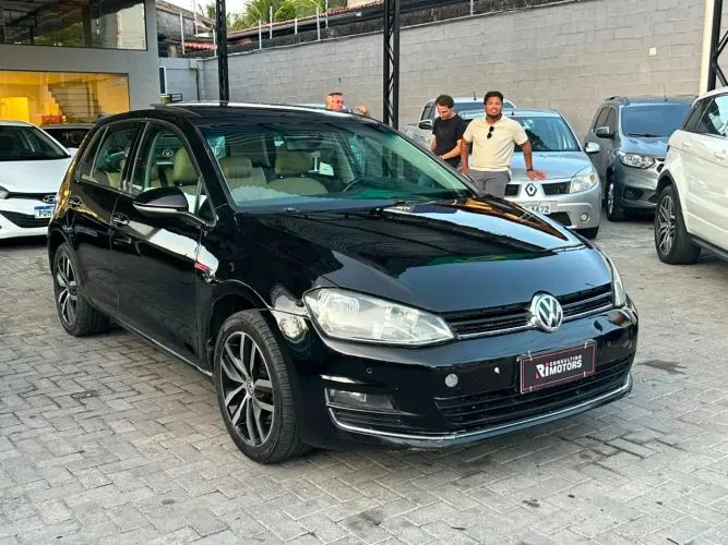 Volkswagen Golf Highline 1.4 TSI Total Flex Aut. 2014