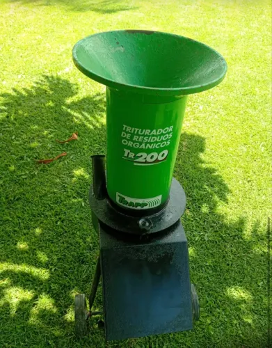 Triturador de resíduo orgânico TR- 200, usada 2 vezes.