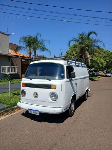Volkswagen Kombi Furgão 2005
