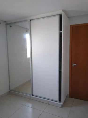 Alugo apartamento