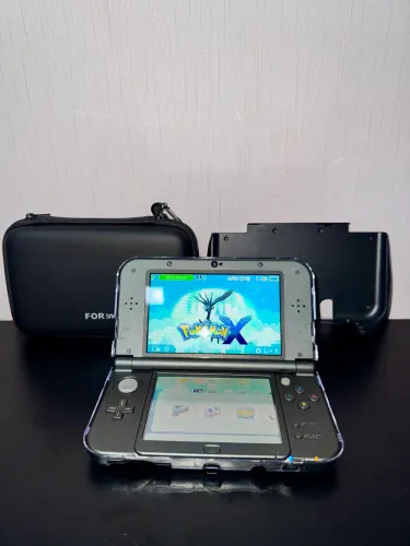 NEW NINTENDO 3ds XL c/ case acrílica, case preta e JOGOS