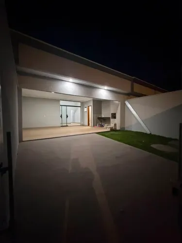 casa com três suites no residencial Califórnia