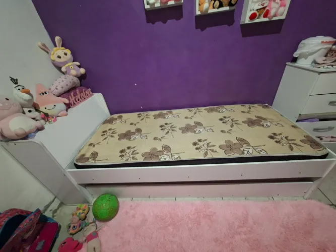 Cama solteiro com auxiliar