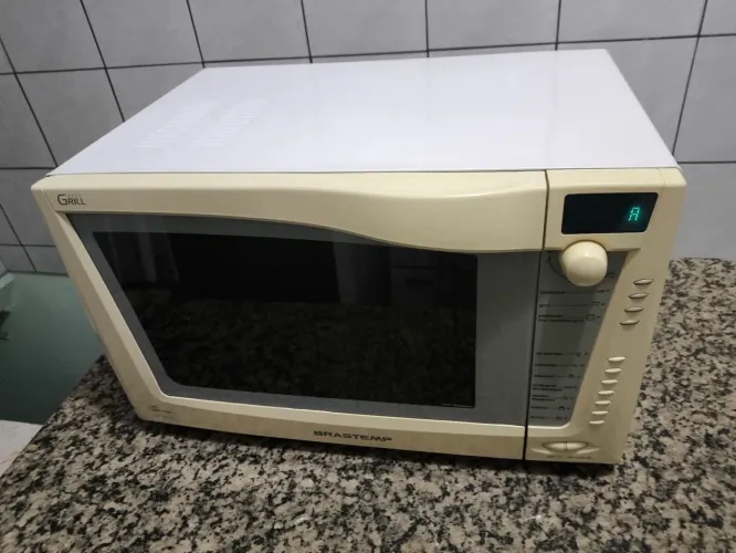 Microondas com grill 27l. 127v.