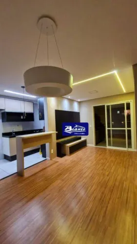 Apartamento no condomínio Cidade Maia - 2 dormitórios 68m2 - com armários planejados- Alug
