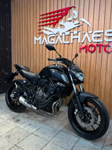 MT-07 ABS 2023 - Financiamento bancário e cartão