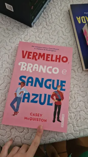 LIVRO VERMELHO, BRANCO E SANGUE AZUL