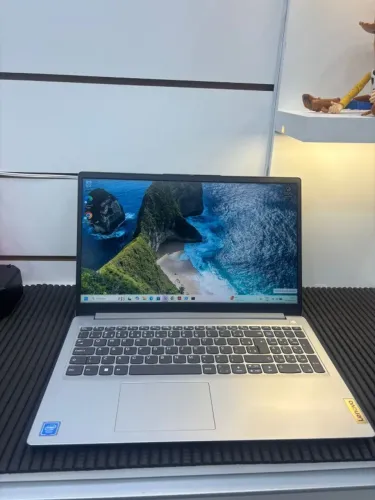 Notebook - Lenovo ideapad 1 - Celeron 11ª - 4 GB RAM / SSD 128 SSD     