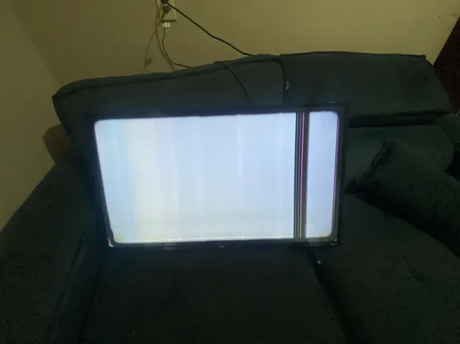 TV TCL 43 POLEGADAS *com defeito*