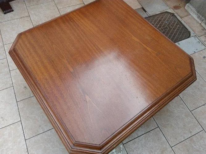 Mesa de Centro em Cerejeira com 4 mesinhas laterais para apoio
