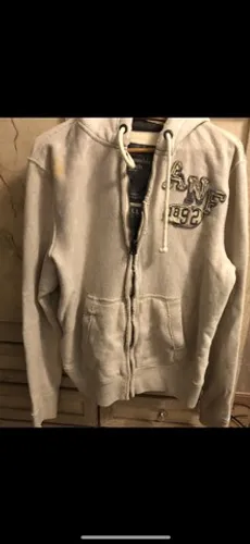 ABERCROMBIE & FITCH