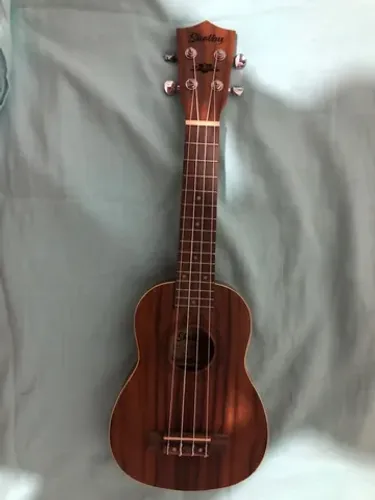 Ukulele (Novo)