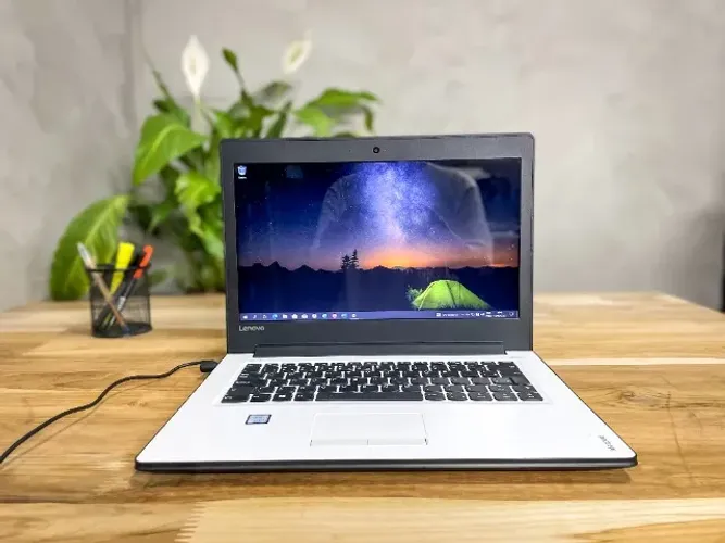 Notebook Lenovo Core i3 6ª Geração 2.3Ghz 4Gb DDR4 SSD 120Gb Windows 10 Pacote Offic