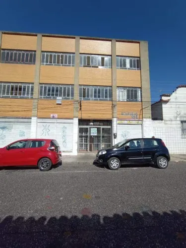 SALA COMERCIAL-BAIRRO: CENTRO