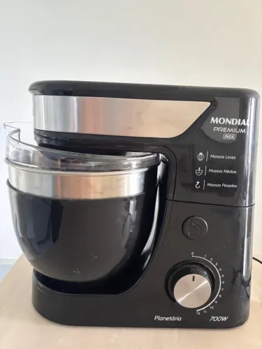Batedeira planetária 700w mondial