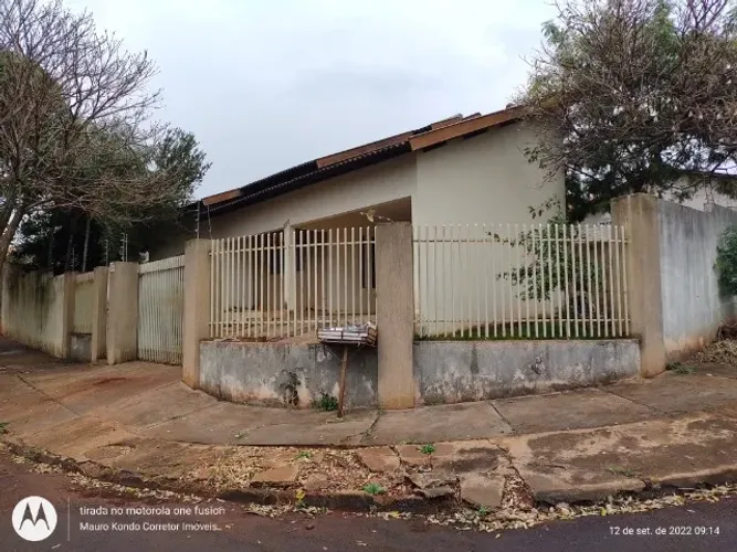 Casa de esquina com 144,33 m2 no Residencial Vila Romana 2 em Ibiporã.