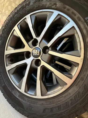 Roda Fiat Argo Trekking aro 15 original unidade consulte o jogo