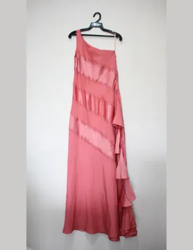 Vestido Salmão de Festa / Casamento / Formatura N°40