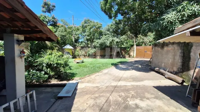 Chácara à venda no Recanto dos Dourados em Campinas/SP.